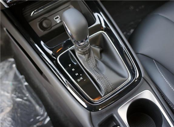 荣威i5 2020款 1.5L 自动4G互联领豪智驾版 中控类   挡把