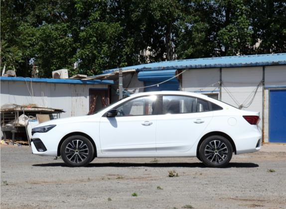 荣威i5 2021款 1.5L CVT铂金版 外观   正侧