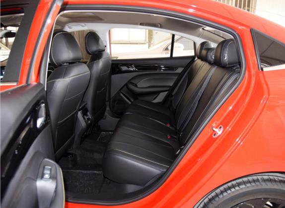 荣威i5 2021款 1.5T GT DCT音速版 车厢座椅   后排空间