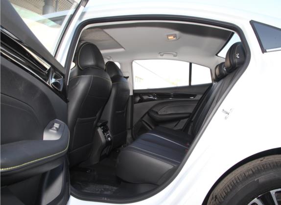 荣威i5 2021款 1.5L CVT安心版 车厢座椅   后排空间