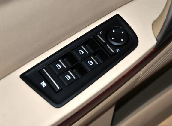 荣威550 2012款 550S 1.8L 自动启臻版 车厢座椅   门窗控制