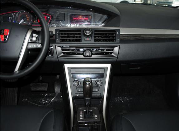 荣威550 2012款 550 1.8T 自动足金限量版 中控类   中控台