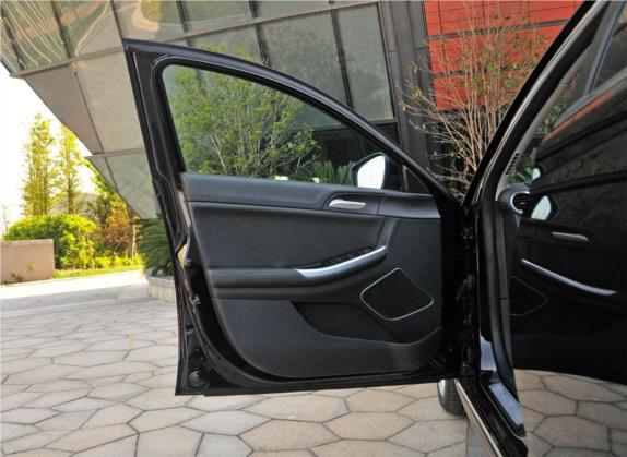 荣威550 2013款 550G 1.8T 自动品仕版 车厢座椅   前门板