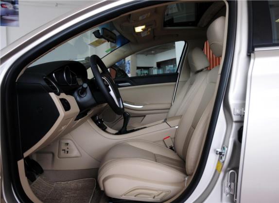荣威550 2013款 550S 1.8L 手动启逸版 车厢座椅   前排空间