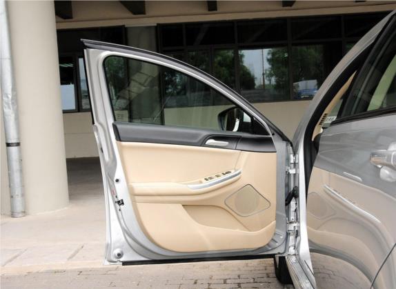荣威550 2013款 550S 1.8L 自动启臻版 车厢座椅   前门板