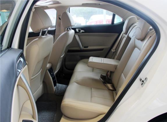 荣威550 2013款 经典版 550 1.8L 自动豪华型 车厢座椅   后排空间