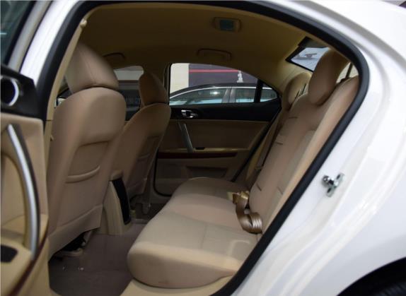 荣威550 2013款 经典版 550 1.8L 自动风尚型 车厢座椅   后排空间