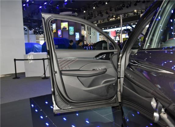 荣威RX5 eMAX 2022款 1.5T PHEV无畏尊崇版 车厢座椅   前门板
