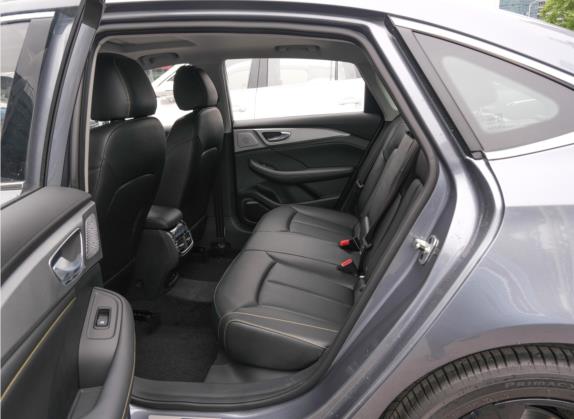 荣威i6 MAX 2020款 300TGI 自动爽酷智驾版 车厢座椅   后排空间