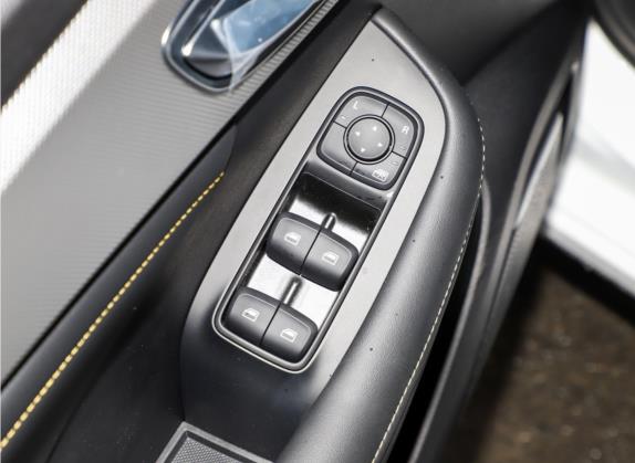 荣威i6 MAX新能源 2020款 1.5T PHEV爽酷天幕版 车厢座椅   门窗控制