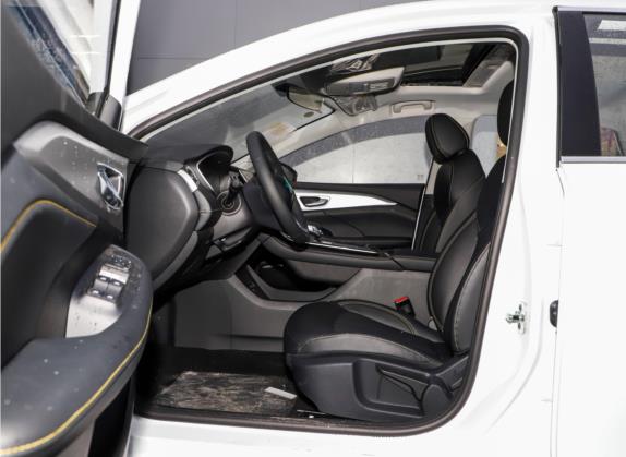 荣威i6 MAX新能源 2020款 1.5T PHEV爽酷版 车厢座椅   前排空间
