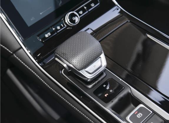荣威i6 MAX新能源 2022款 EV 600天幕尊享版 中控类   挡把