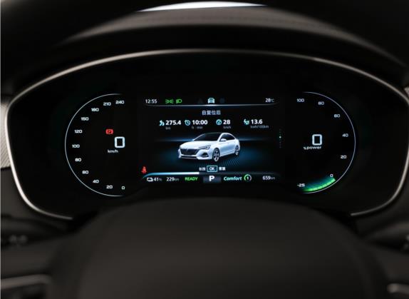 荣威i6 MAX新能源 2022款 EV 600天幕旗舰版 中控类   仪表盘