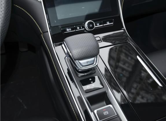 荣威i6 MAX新能源 2022款 EV 500天幕尊享版 中控类   挡把