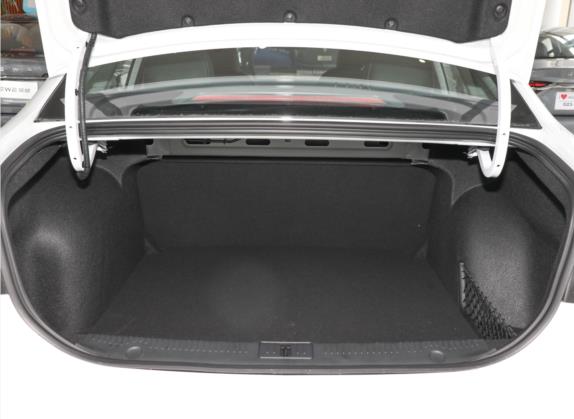 荣威i6 MAX新能源 2022款 EV 500天幕旗舰版 车厢座椅   后备厢