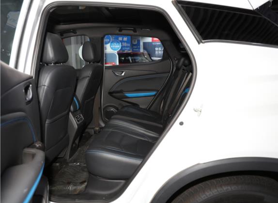瑞驰新能源S513 2020款 智豪II型 车厢座椅   后排空间
