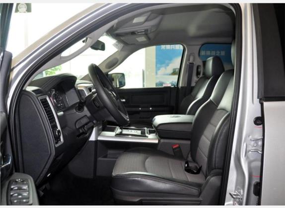 RAM Trucks 2011款 1500 Sport 车厢座椅   前排空间