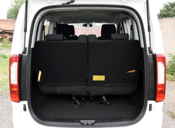 瑞风M3 2016款 宜家版 1.6L 豪华智能型 车厢座椅   后备厢