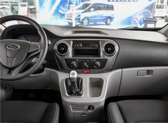 瑞风M3 2018款 宜家版 1.6L 豪华型 中控类   中控台