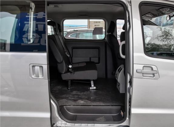 瑞风M3 2018款 宜家版 1.6L 豪华型 车厢座椅   后排空间