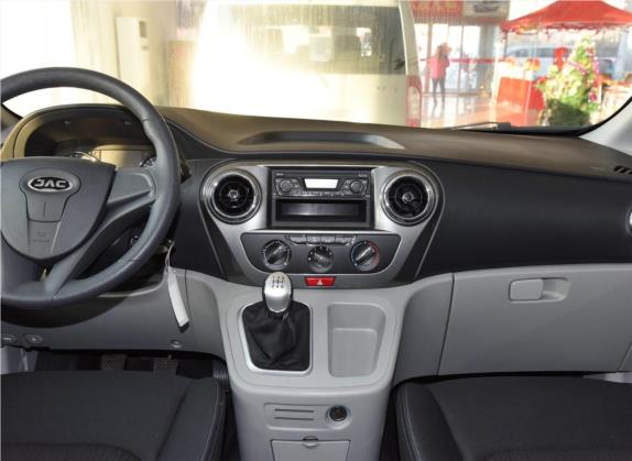 瑞风M3 2019款 宜家版 1.6L 豪华型 中控类   中控台