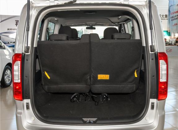 瑞风M3 2019款 宜家版 1.6L 豪华智能型 车厢座椅   后备厢