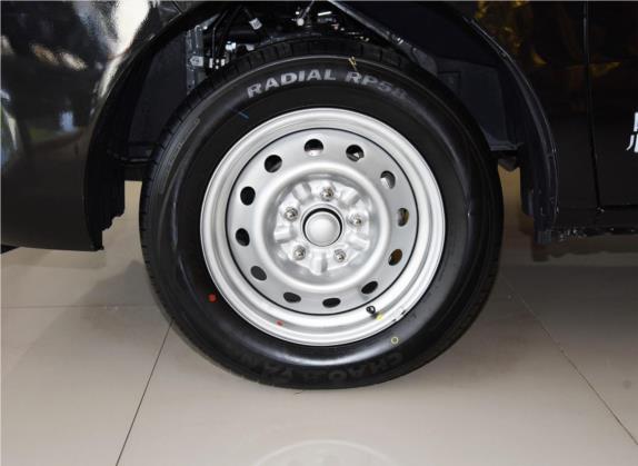 2019款 1.8L 2座穿梭版 其他细节类   前轮
