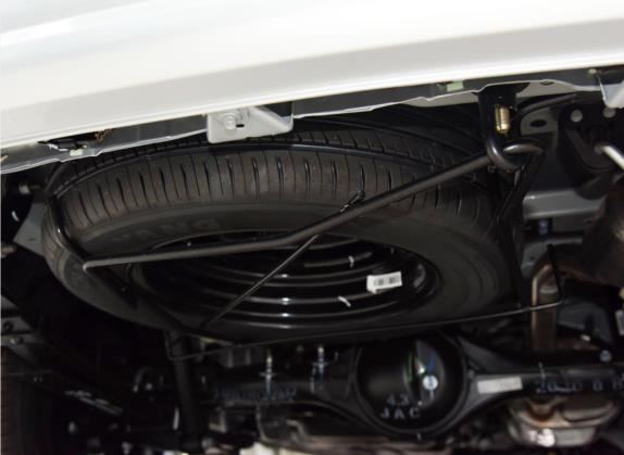 2019款 创客版 1.8L 豪华智能型 其他细节类   备胎