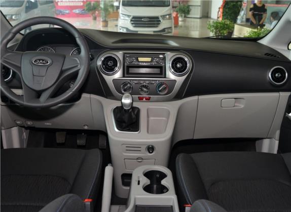 2019款 宜家版 1.8L 豪华型 中控类   中控台