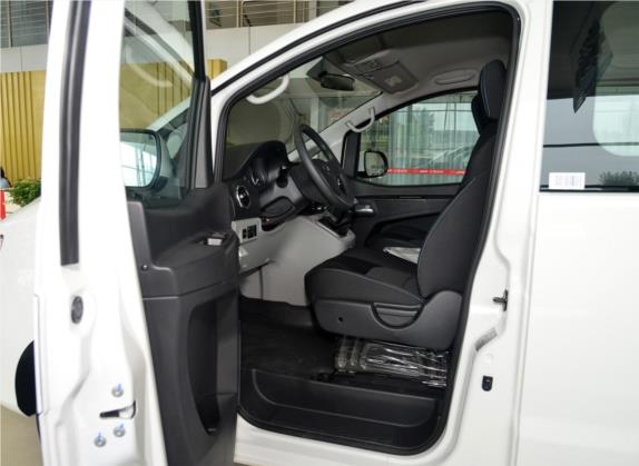 2019款 宜家版 1.8L 豪华型 车厢座椅   前排空间