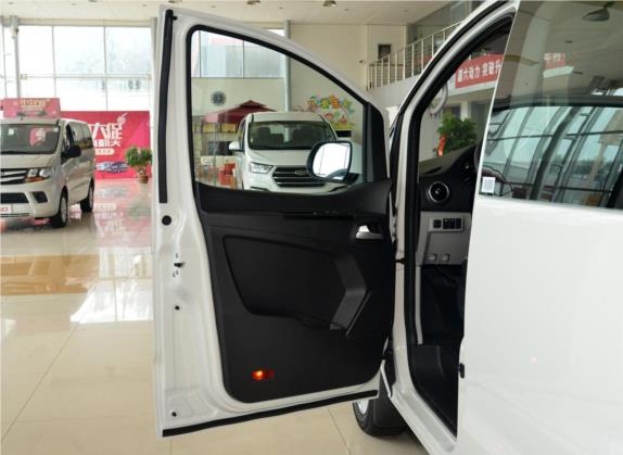 2019款 宜家版 1.8L 豪华型 车厢座椅   前门板
