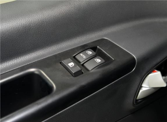 2019款 宜家版 1.8L 豪华型 车厢座椅   门窗控制