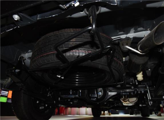 2019款 PLUS 创客版 1.8L 豪华智能型 其他细节类   备胎