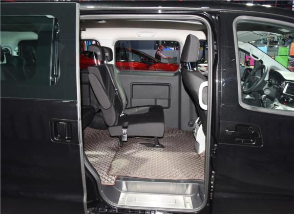 2019款 PLUS 创客版 1.8L 豪华智能型 车厢座椅   后排空间