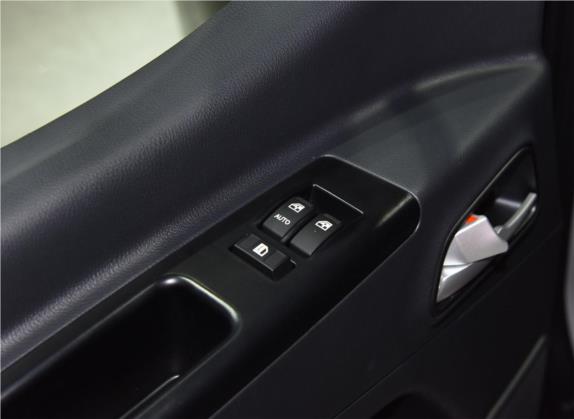 2019款 PLUS 创客版 1.8L 豪华智能型 车厢座椅   门窗控制