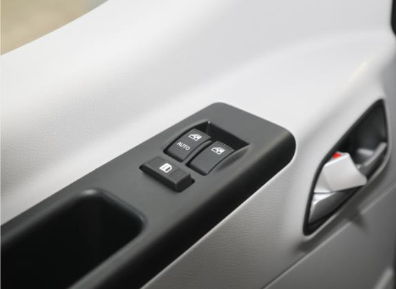 2021款 PLUS 宜家高功率版 1.5T 豪华型 9座 车厢座椅   门窗控制
