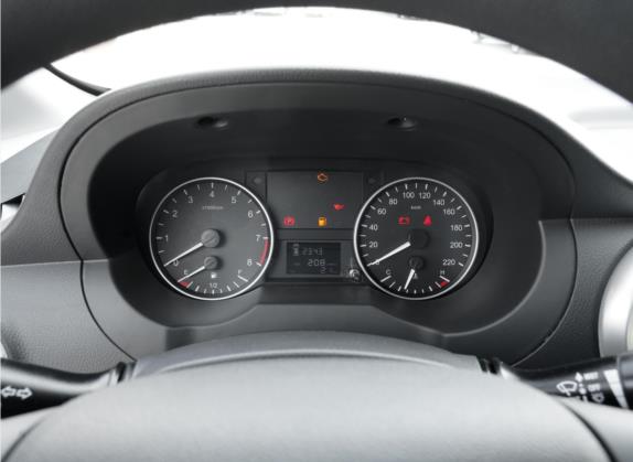 2022款 PLUS 宜家高功率版 1.5T 舒适型 中控类   仪表盘