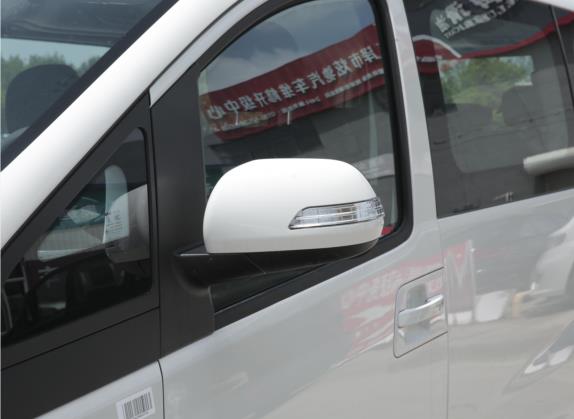 2022款 1.8L 7座标准版 外观细节类   外后视镜