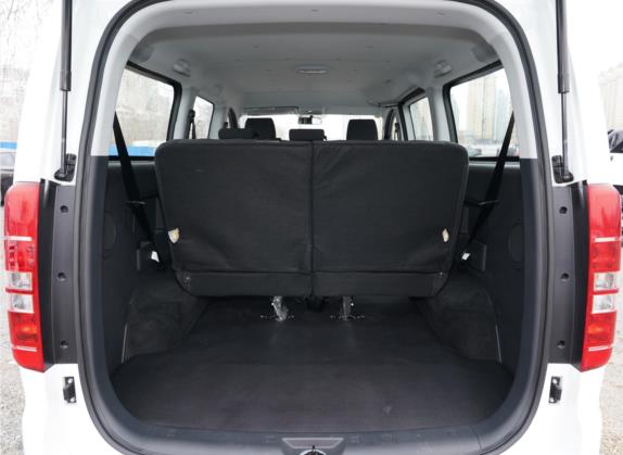 2022款 PLUS 宜家版 1.8L 舒适型 车厢座椅   后备厢