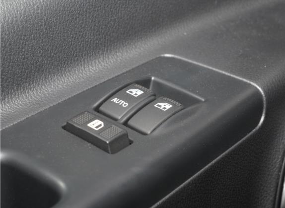 2022款 PLUS 宜家版 1.8L 舒适型 车厢座椅   门窗控制