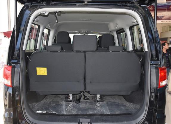 瑞风M4 2019款 商旅系列 2.0L 手动舒适型 国V 车厢座椅   后备厢