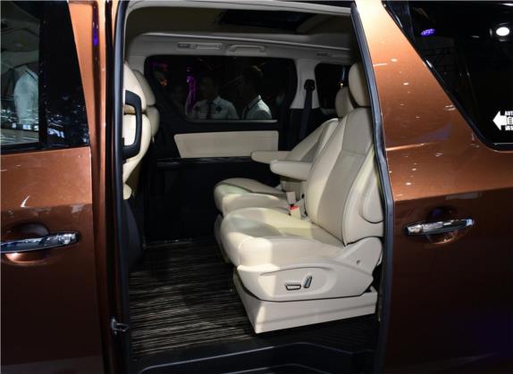 瑞风L6 MAX 2021款 2.0T 自动至尊型 车厢座椅   后排空间