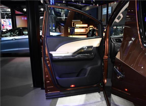 瑞风L6 MAX 2021款 2.0T 自动至尊型 车厢座椅   前门板