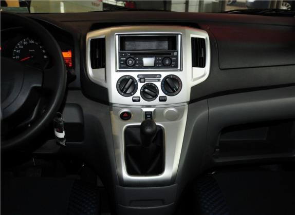 日产NV200 2012款 1.6L 232座 豪华型 中控类   中控台
