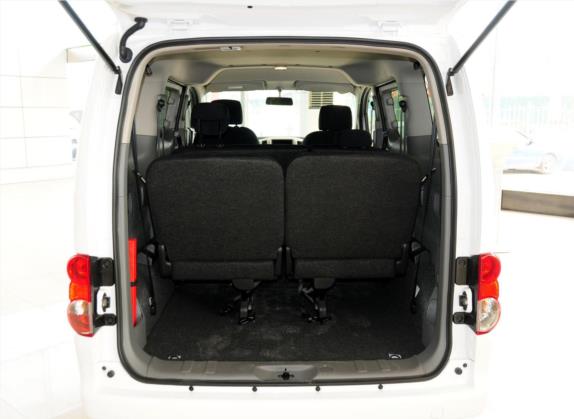 日产NV200 2013款 1.6L 豪华型 国V 车厢座椅   后备厢