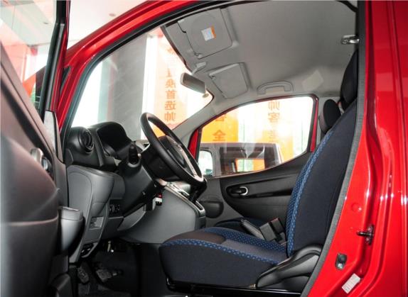 日产NV200 2013款 1.6L 豪华型 国IV 车厢座椅   前排空间