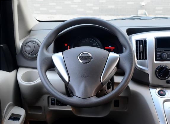 日产NV200 2014款 1.6L CVT尊贵型 国IV 中控类   驾驶位