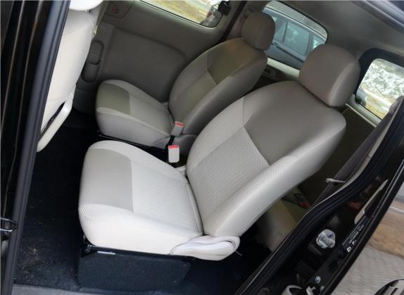 日产NV200 2014款 1.6L CVT尊贵型 国IV 车厢座椅   后排空间