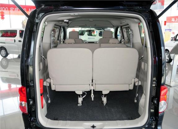 日产NV200 2014款 1.6L 手动豪华型 国V 车厢座椅   后备厢