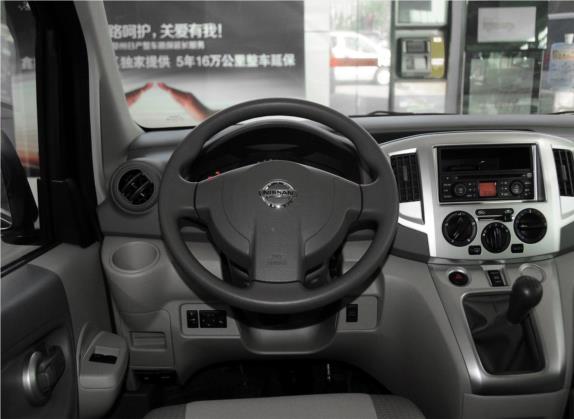 日产NV200 2014款 1.6L 手动尊享型 国V 中控类   驾驶位